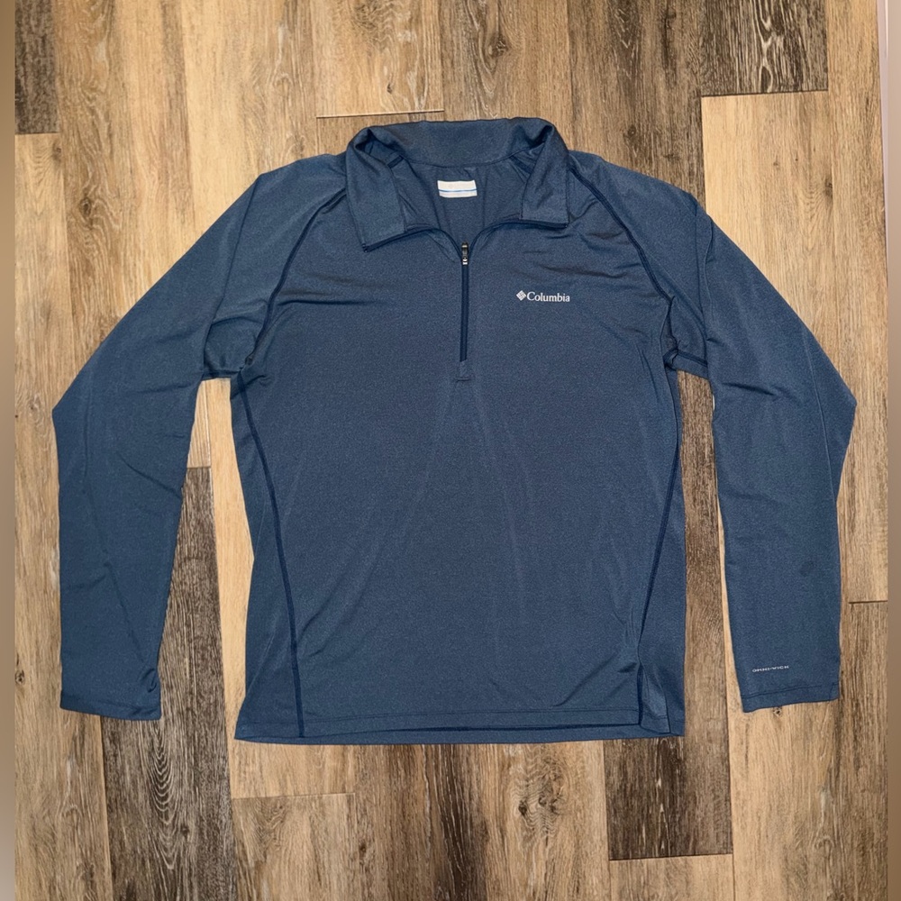 Columbia Navy Long-Sleeve Pullover